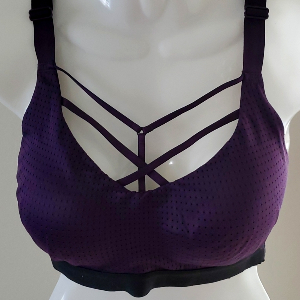 NWOT. Victoria Sport, sports bra.New.